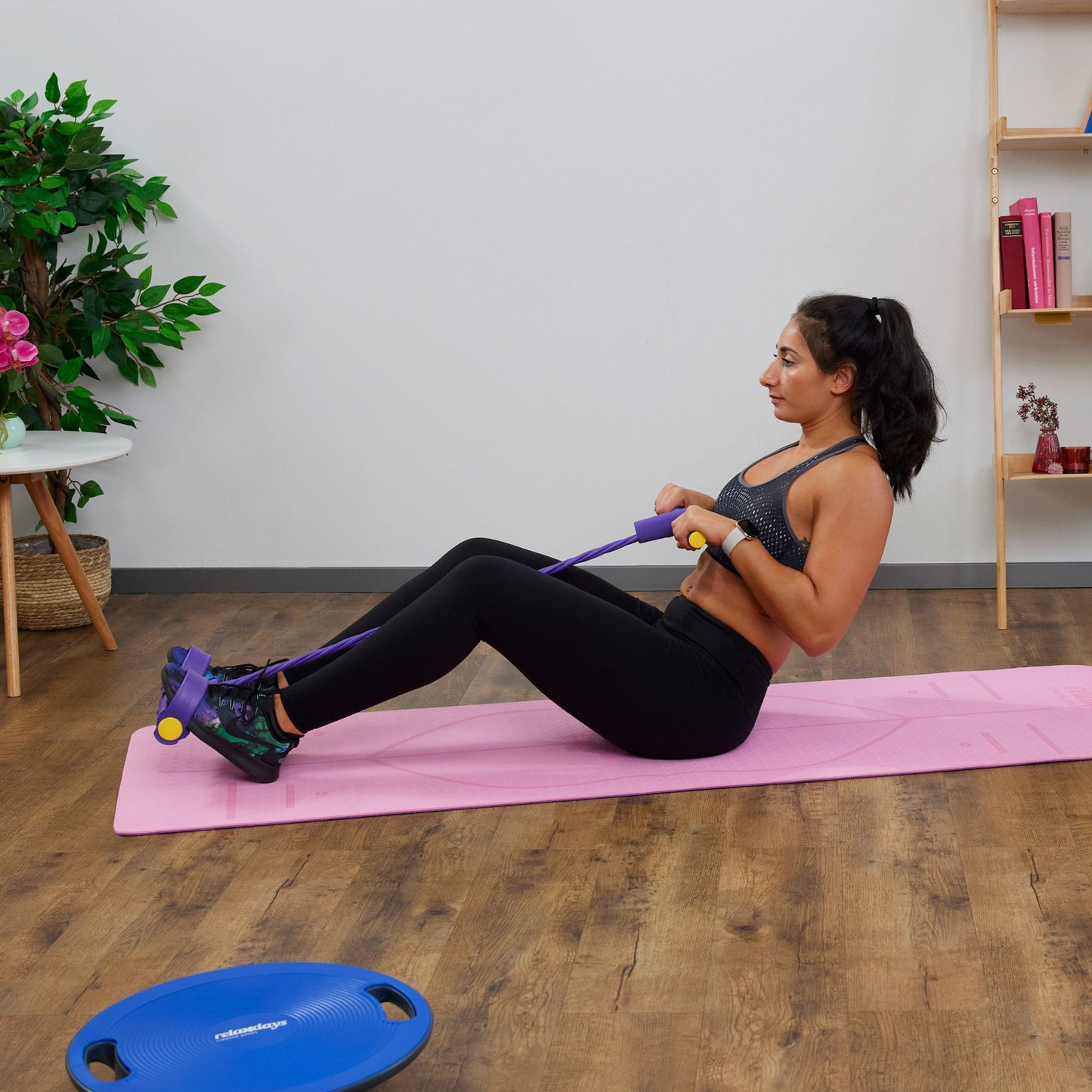 Multifunktionelt Træningsbånd – Modstandsbånd til Helkropstræning med Fodpedal