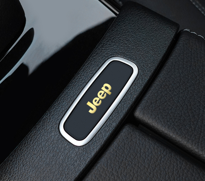 BilFinish™ – Selvklæbende metal 3D-dekorstrimler til bil (4 stk.)