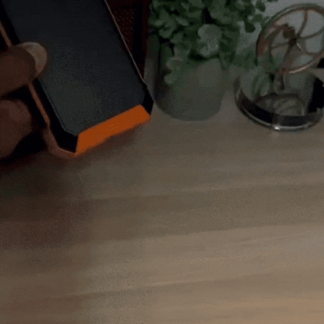 SolKraft™ – Solcelle-Powerbank