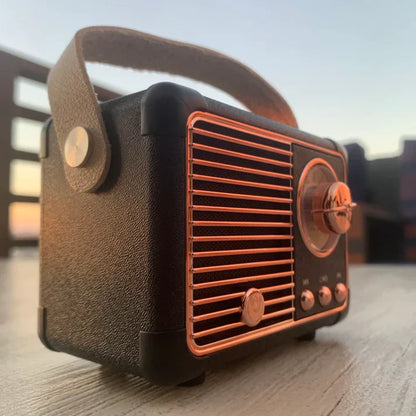LydBox™ – Kompakt Retro Højtaler